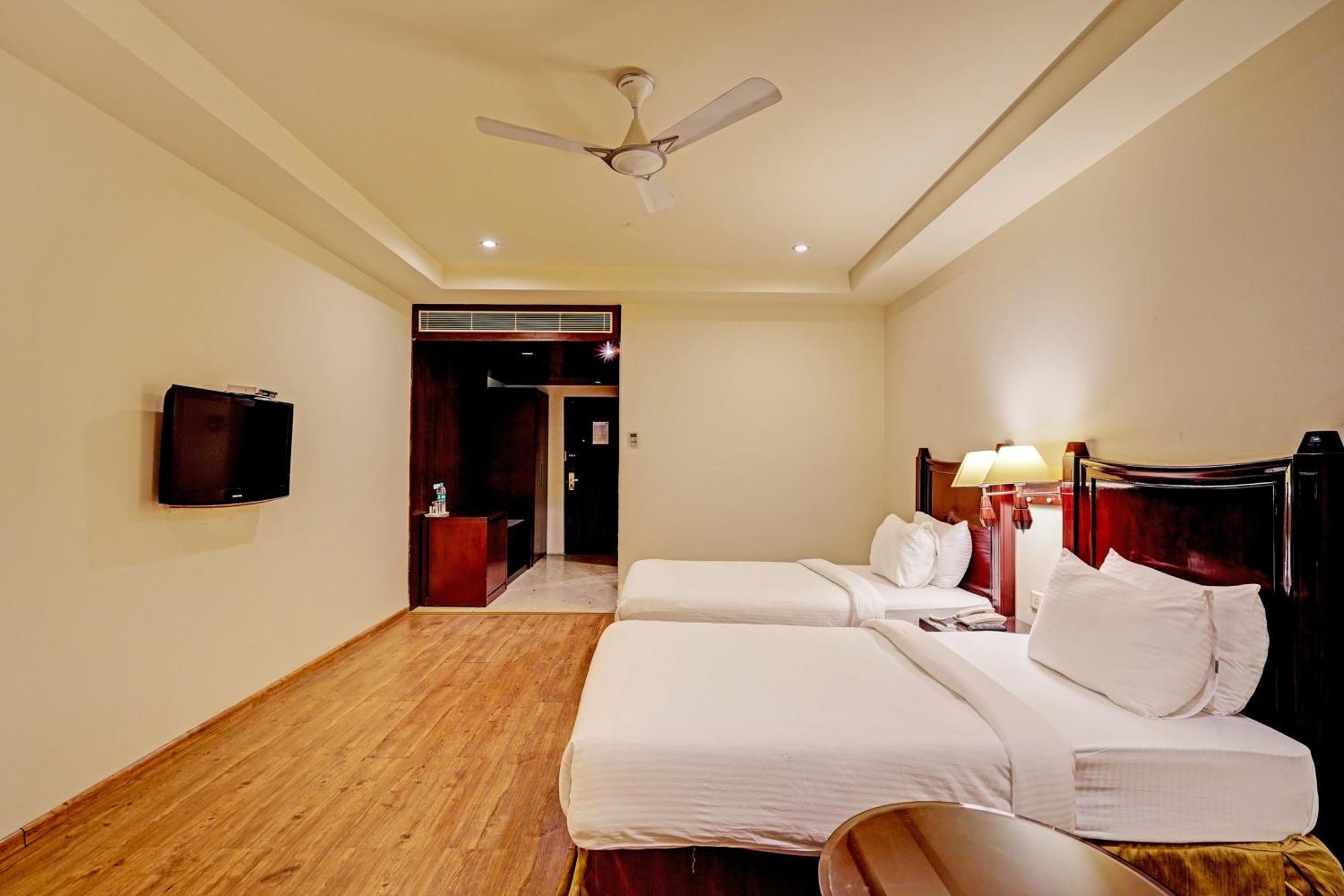The Frist Collection Hotel นิวเดลี ภายนอก รูปภาพ