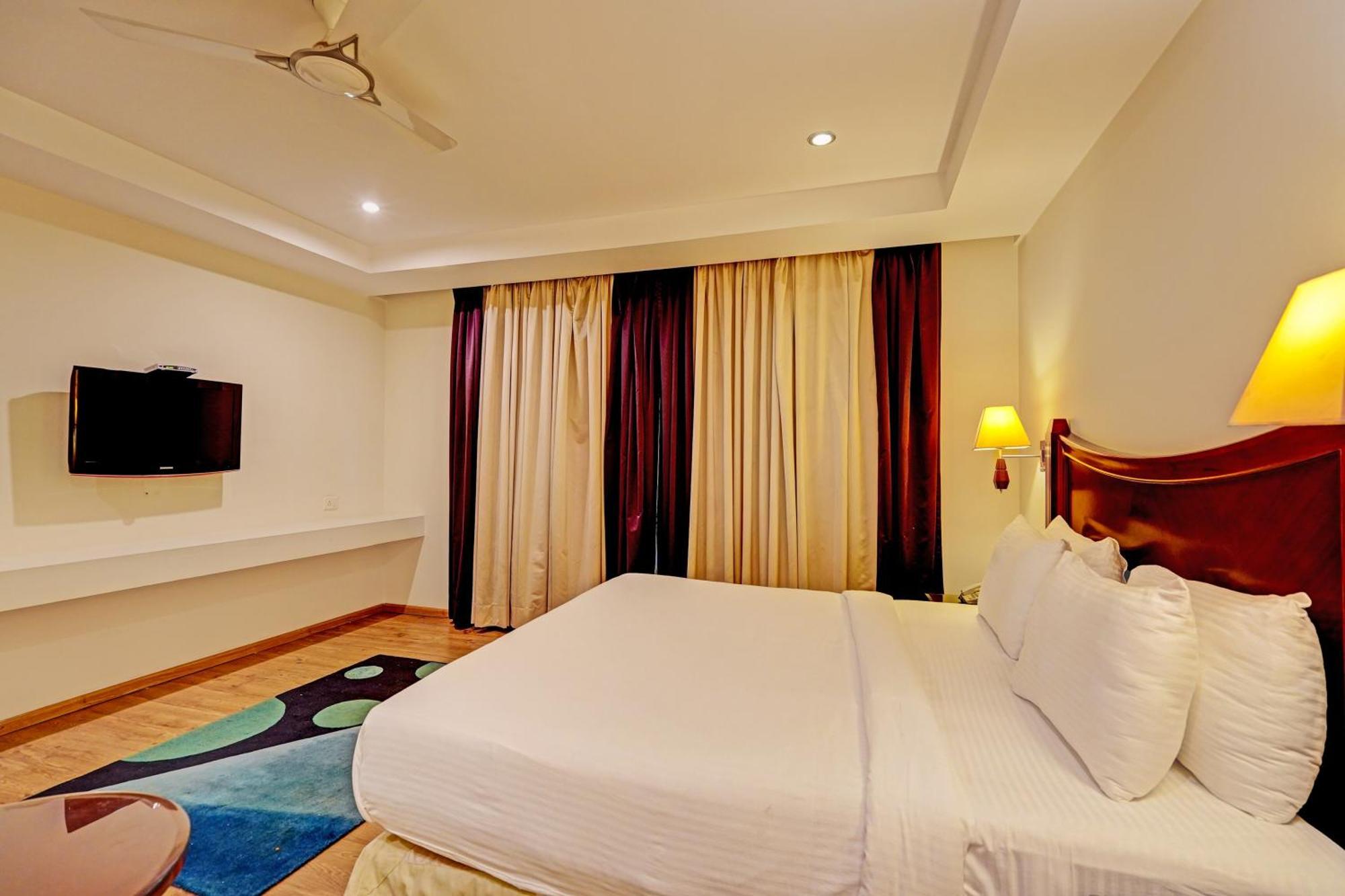 The Frist Collection Hotel นิวเดลี ภายนอก รูปภาพ